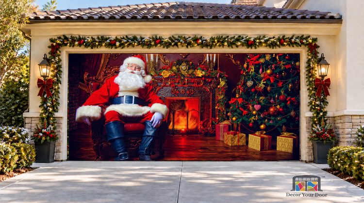 Santa Claus Sitting in the Living Room — Two Car Front