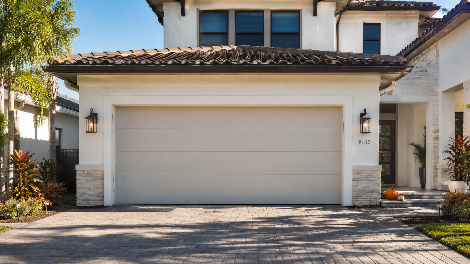 Plain garage door before Decor Your Door cover