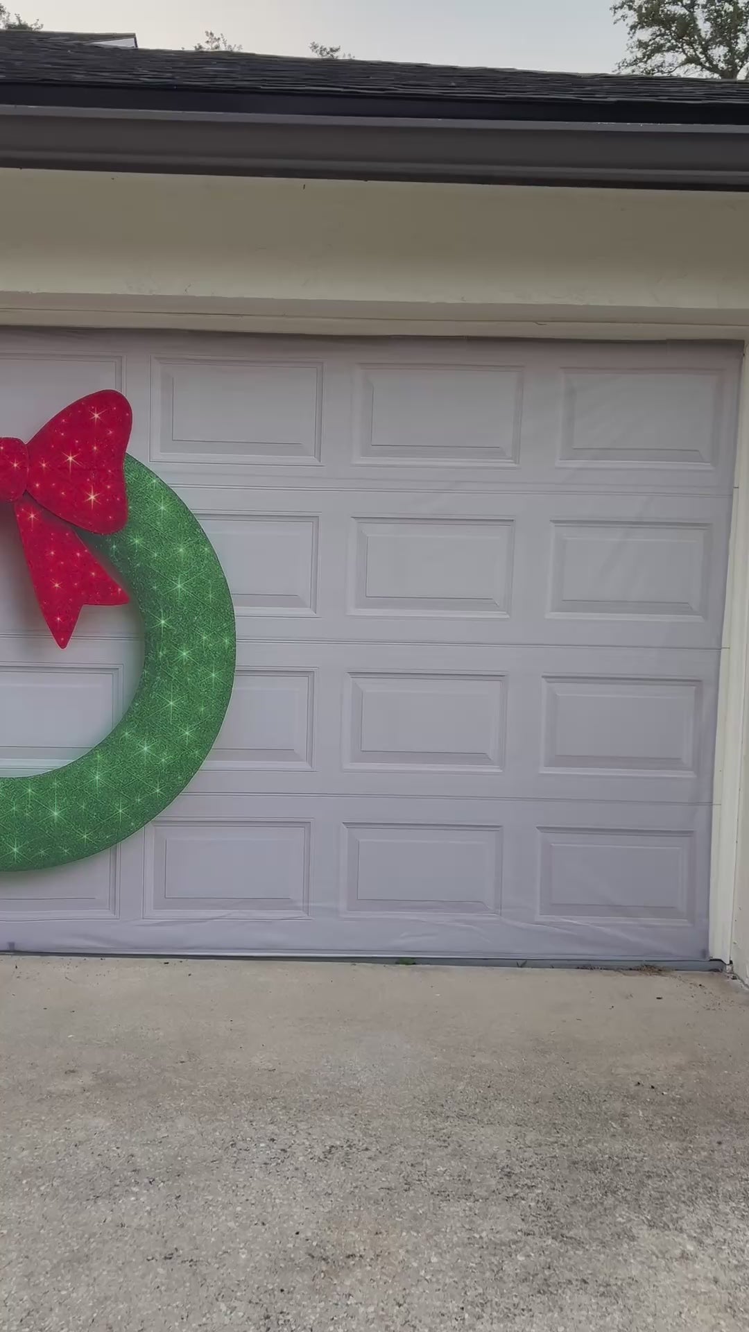 Sparkle Bow Glow Wreath – Christmas Garage Door Cover