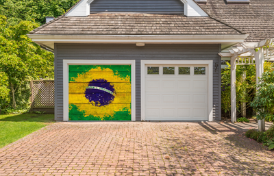 דגל ברזיל על כיסוי דלת מוסך מעץ